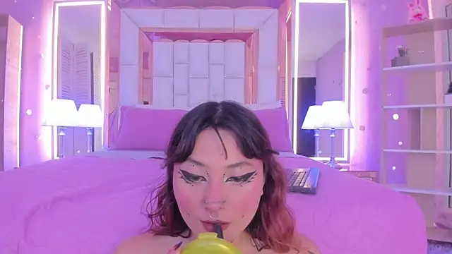 Goldentemptation  online show from 9, 7, 2026