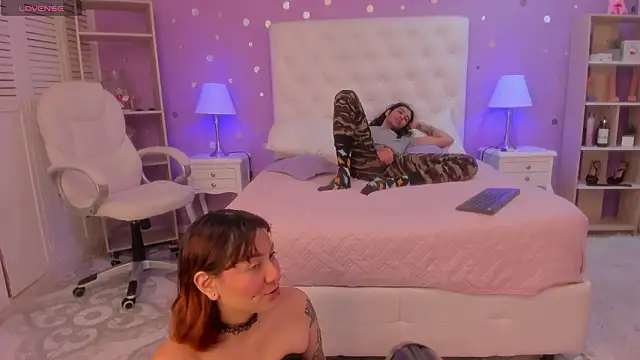 Goldentemptation  online show from 13, 3, 2026