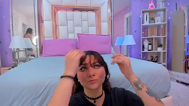 Goldentemptation  online show from 14, 4, 2026