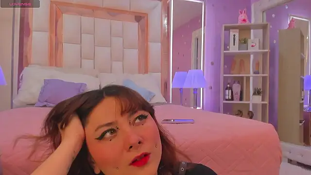 Goldentemptation  online show from 21, 3, 2026