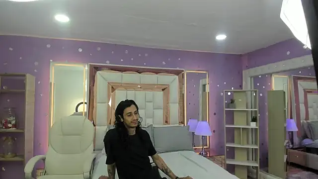 Goldentemptation  online show from 17, 7, 2026