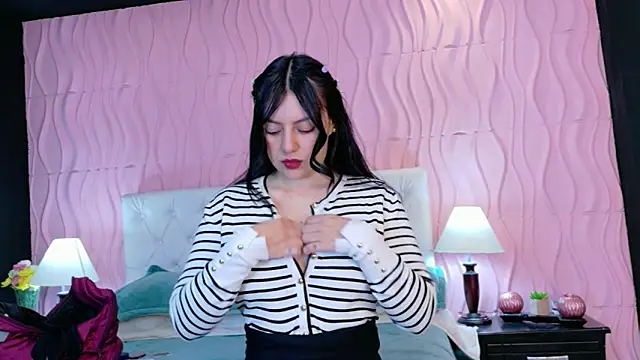 Mia Cherry   online show from 13, 4, 2026