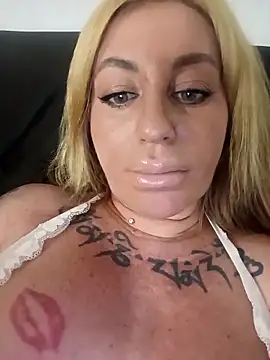 MiaMooly online show from 18, 5, 2026