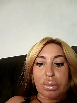 MiaMooly online show from 27, 9, 2025