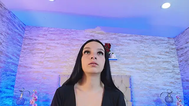 Elizabeth Ferrer online show from 16, 4, 2026