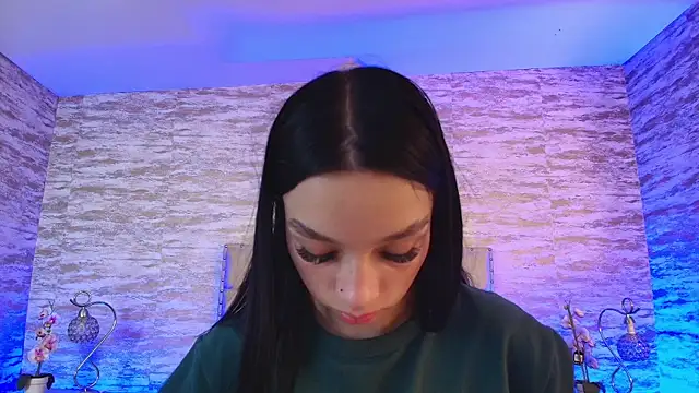 Elizabeth Ferrer online show from 13, 4, 2026