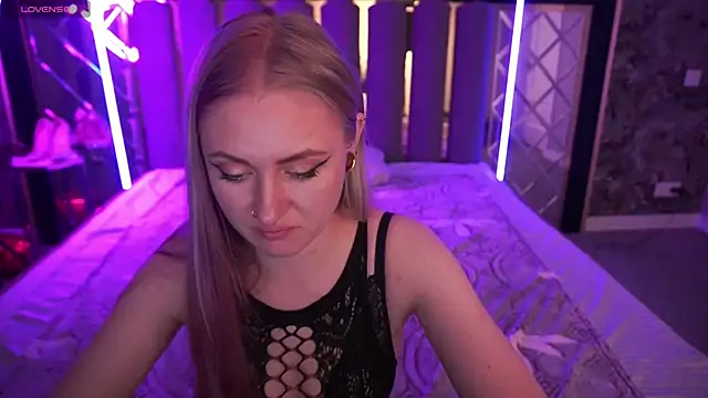 DramaQuenns online show from 10, 4, 2026