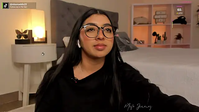 missvancouver online show from 15, 4, 2026