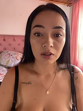 Snapshot of JulietaRiios chatting on 26, 2, 2026 JulietaRiios online show from 26, 2, 2026