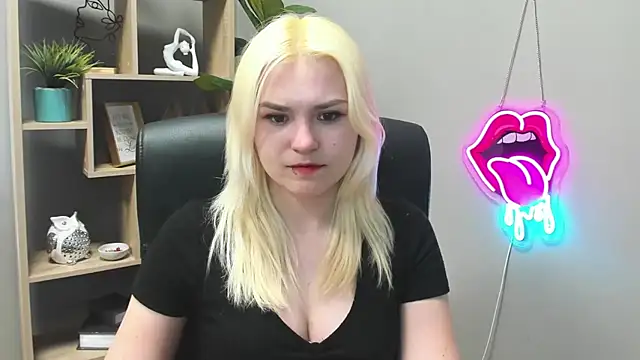 SweetLilyxo online show from 27, 4, 2026