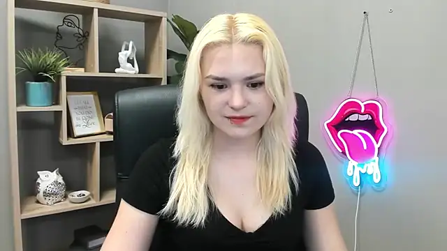 SweetLilyxo online show from 15, 5, 2026