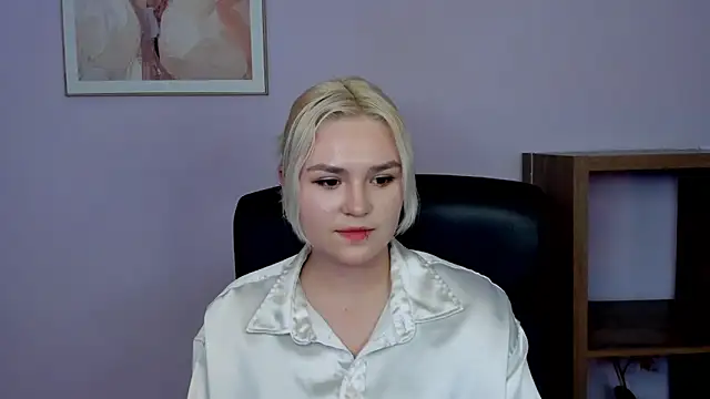 Snapshot of SweetLilyxo chatting on 12, 2, 2026 SweetLilyxo online show from 12, 2, 2026