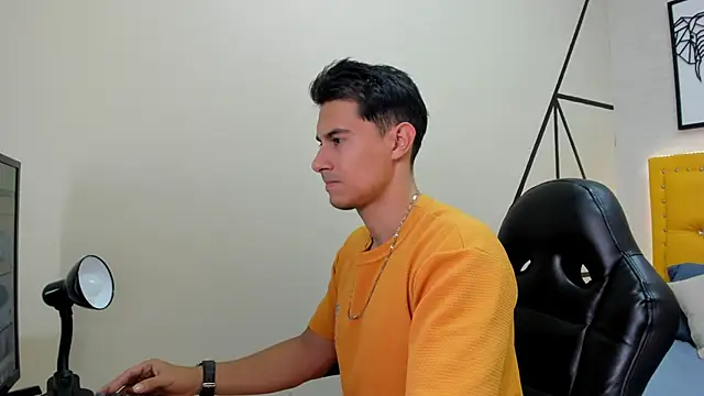 Snapshot of Mike_Conors chatting on 19, 2, 2026 Mike Conors online show from 19, 2, 2026