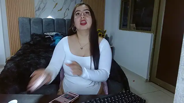 Alylatina online show from 22, 5, 2026