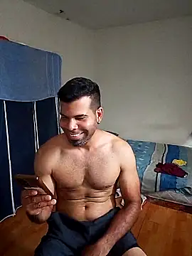 Snapshot of thom_1 chatting on 12, 2, 2026 thom 1 online show from 12, 2, 2026