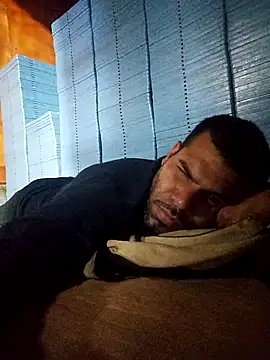 thom 1 online show from 7, 4, 2026