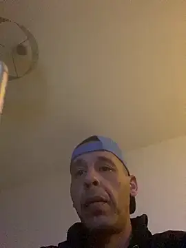 Snapshot of creativeX chatting on 28, 2, 2026 creativeX online show from 28, 2, 2026