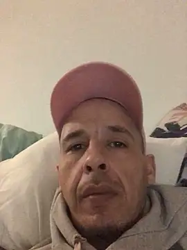 Snapshot of creativeX chatting on 5, 2, 2026 creativeX online show from 5, 2, 2026