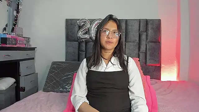 Sharlottee   online show from 1, 3, 2026