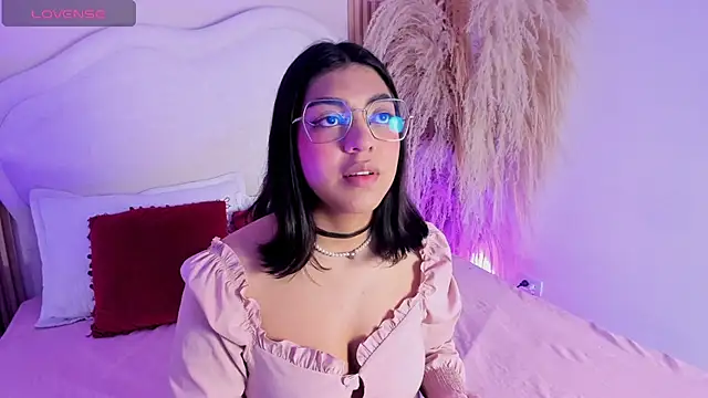 Snapshot of rebeca_taylor chatting on 17, 2, 2026 rebeca taylor online show from 17, 2, 2026