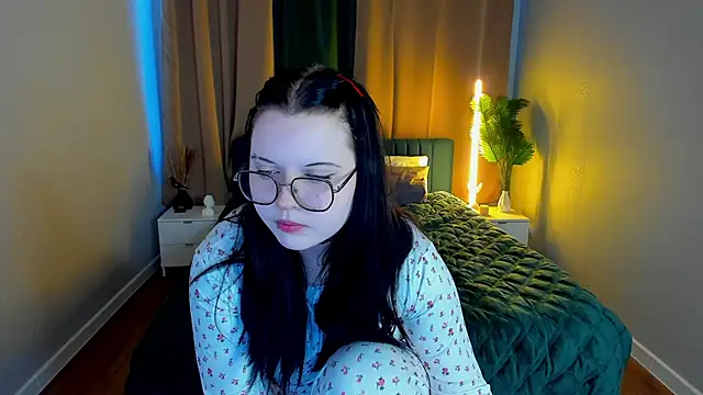 Kira G0ld online show from 6, 3, 2026