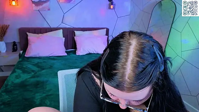 Kira G0ld online show from 16, 5, 2026