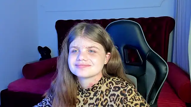 ChloeHalses online show from 8, 5, 2026