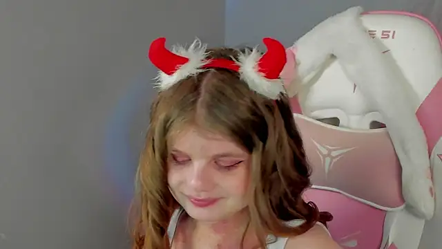 ChloeHalses online show from 17, 5, 2026