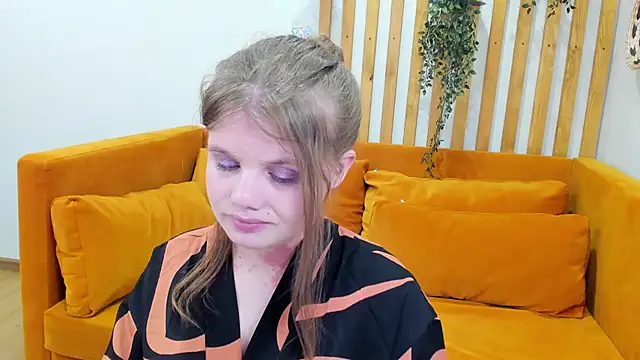 ChloeHalses online show from 19, 6, 2026