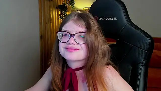 ChloeHalses online show from 25, 4, 2026