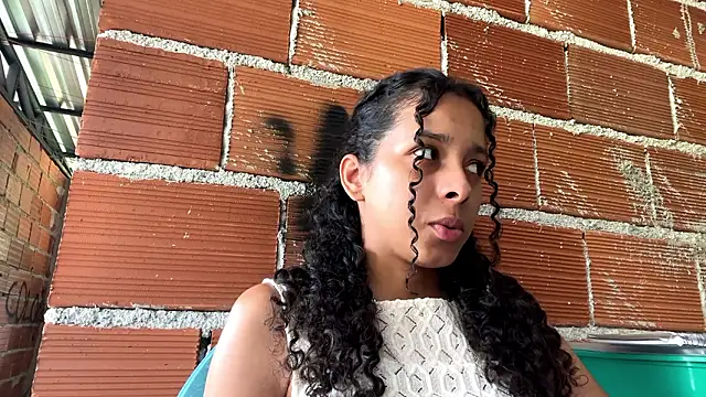 KayleenStoyanoff online show from 25, 2, 2026