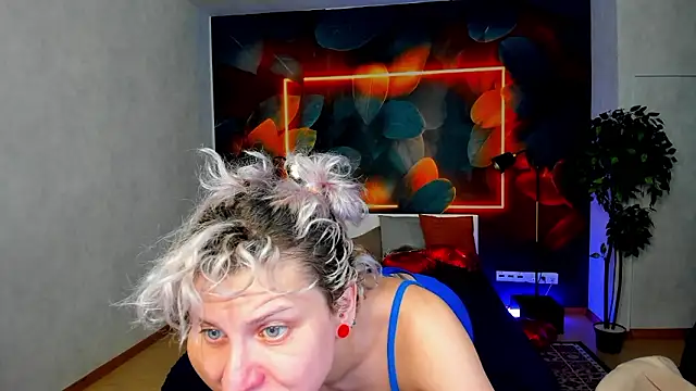 Snapshot of strip_dancer chatting on 2, 3, 2026 strip dancer online show from 2, 3, 2026