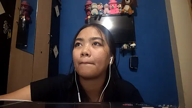 Snapshot of AntoninaDamewood chatting on 11, 2, 2026 AntoninaDamewood online show from 11, 2, 2026