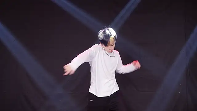 Snapshot of BTS-007 chatting on 23, 2, 2026 BTS-007 online show from 23, 2, 2026