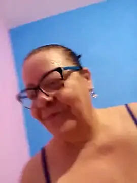 Snapshot of Luach chatting on 1, 4, 2026 Luach online show from 1, 4, 2026