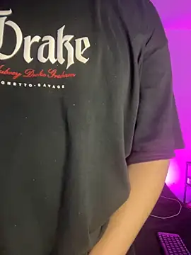 Daniellesins1 online show from 10, 4, 2026