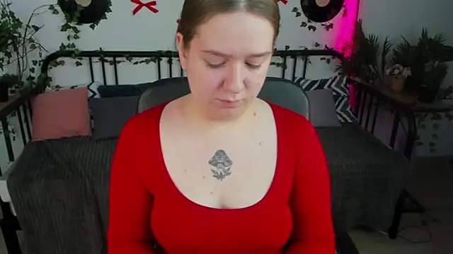 Snapshot of RachelDiRose chatting on 25, 2, 2026 RachelDiRose online show from 25, 2, 2026