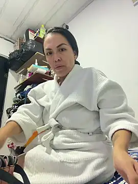 Emma Sanz   online show from 12, 3, 2026