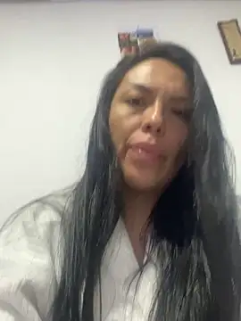 Emma Sanz   online show from 17, 3, 2026