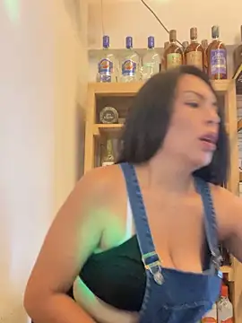 Emma Sanz   online show from 21, 2, 2026