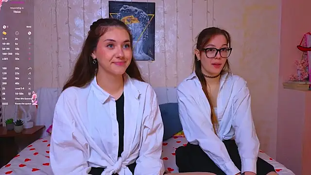 Snapshot of MelanieTwice chatting on 1, 3, 2026 MelanieTwice online show from 1, 3, 2026