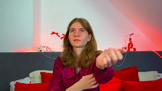 MilaMaelis online show from 18, 4, 2026