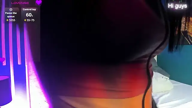 Adrienne   online show from 15, 4, 2026