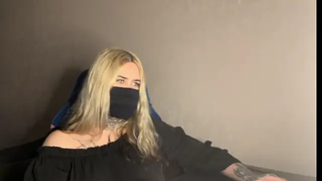 UnaXyling online show from 3, 2, 2026