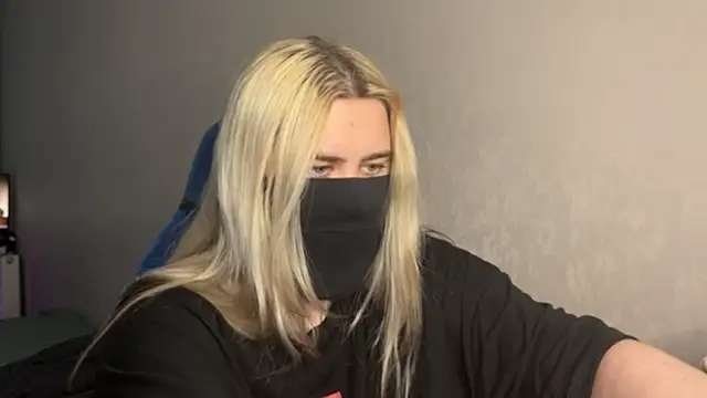 UnaXyling online show from 17, 2, 2026