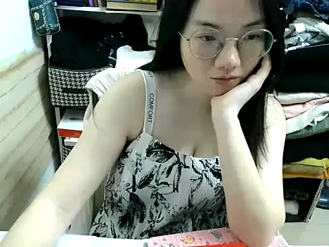 Snapshot of xiaoxiaowan11 chatting on 1, 3, 2026 xiaoxiaowan11 online show from 1, 3, 2026