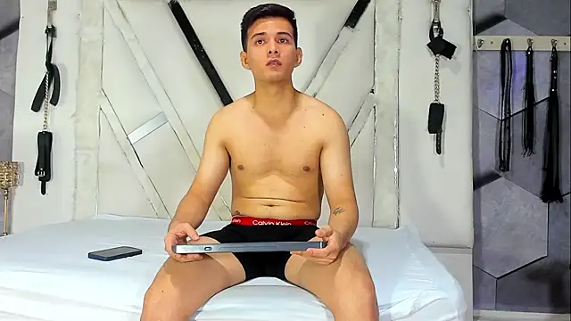 Snapshot of GoldenBoyM chatting on 18, 2, 2026 GoldenBoyM online show from 18, 2, 2026