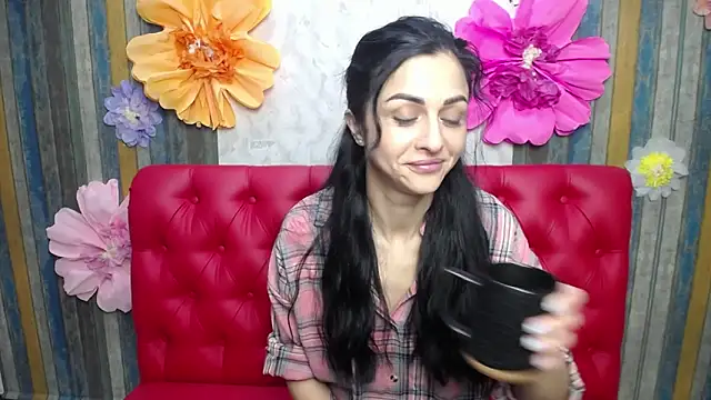 EvaClarkk online show from 6, 4, 2026