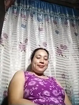 Snapshot of May_Bombs chatting on 5, 2, 2026 May Bombs online show from 5, 2, 2026