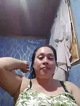 Snapshot of May_Bombs chatting on 15, 6, 2026 May Bombs online show from 15, 6, 2026
